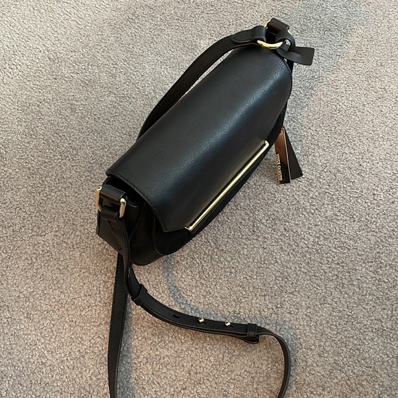 Vincent Camuto Crossbody - Picture 2 of 12